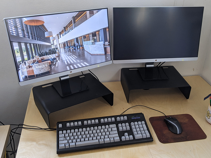 Home Office Desk Organized with Oeveo Products